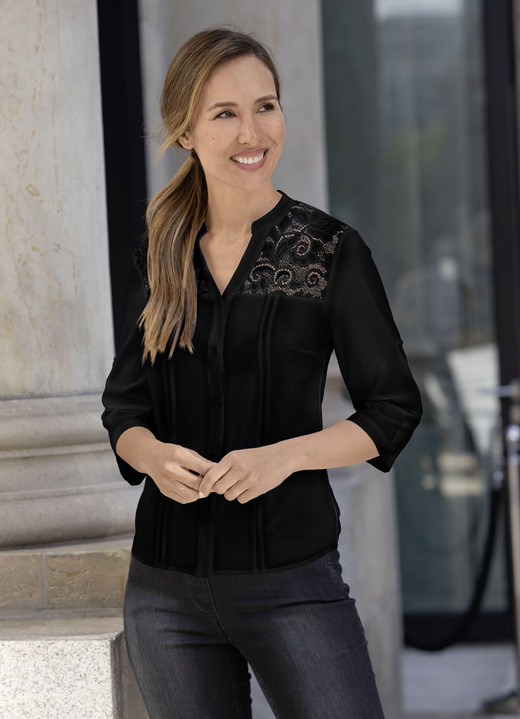 Blusen - Zart transparente Bluse, in Größe 036 bis 052, in Farbe ECRU Ansicht 2