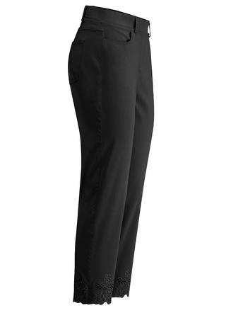 Hose mit floralen Lochstickereien