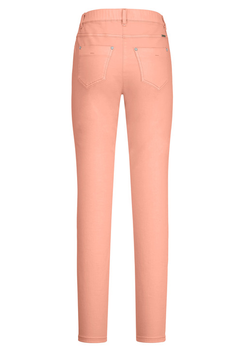 Hosen in Schlupfform - Magic-Jeans mit hohem Stretchanteil Ansicht 14 Hosen in Schlupfform - Magic-Jeans mit hohem Stretchanteil, in Größe 017 bis 054, in Farbe FLIEDER Ansicht 14