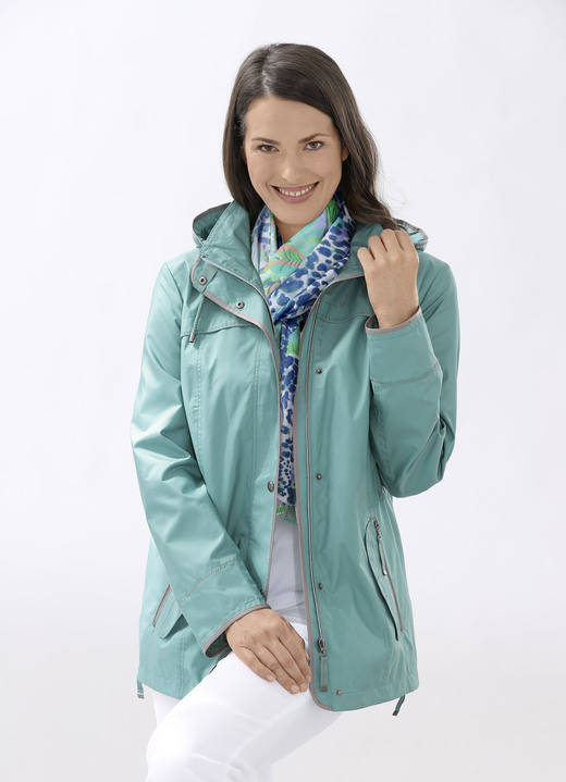 Kurz - Funktionsjacke mit Reißverschluss an den Seitenschlitzen, in Größe 040 bis 060, in Farbe MELONE Ansicht 2