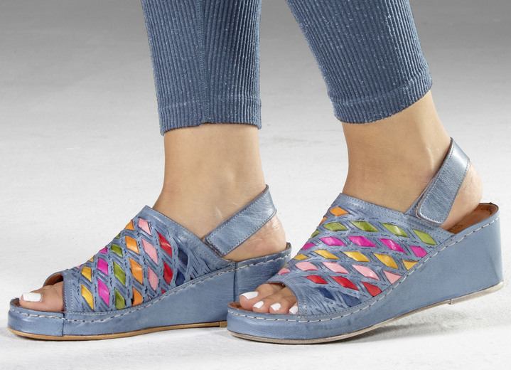 Sandaletten & Pantoletten - Gemini Sandalette mit raffinierten, bunten Flechtdurchzügen, in Größe 036 bis 042, in Farbe JEANS Ansicht 2