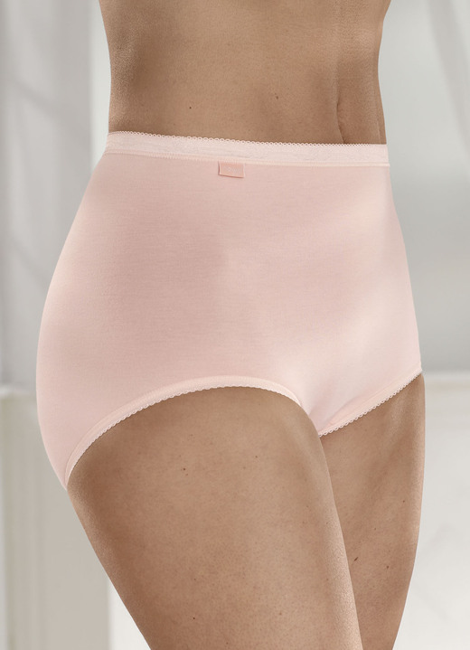 - Sloggi Dreierpack Slips mit elastischen Abschlüssen, in Größe 038 bis 052, in Farbe 1X APRICOT, 1X ECRU, 1X PAPAYA Ansicht 1