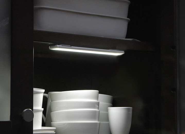 Praktische Hilfsmittel - LED-Leuchtleiste von HandyLux mit Bewegungssensor Ansicht 2 Praktische Hilfsmittel - LED-Leuchtleiste von HandyLux mit Bewegungssensor, in Farbe GRAU Ansicht 2