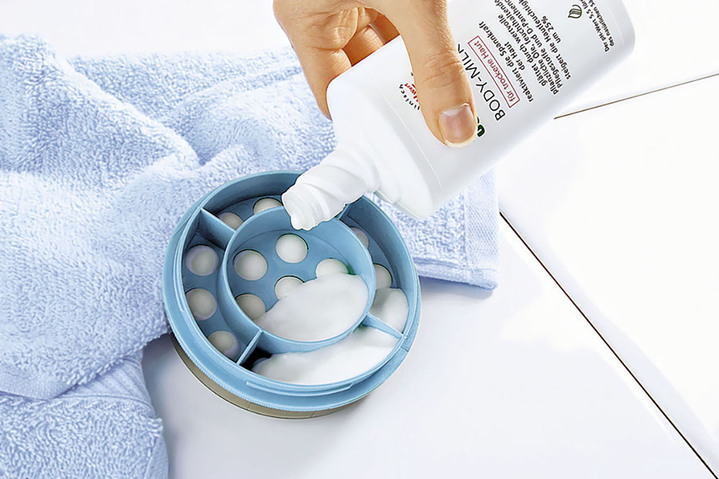 Badhilfen - Rückencremer mit integrierten Rollen Ansicht 3 Badhilfen - Rückencremer mit integrierten Rollen, in Farbe WEISS Ansicht 3