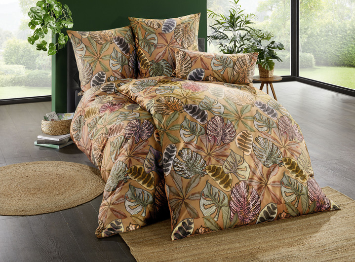 Bettwäschegarnituren - Digitalbedruckte Bettwäsche-Garnitur aus 100% Baumwolle, in Größe 111 (40/80 cm + 135/200 cm) bis 412 (4-teiliges Sparset: 2x 80/80 cm + 2x 135/200 cm), in Farbe GRÜN Ansicht 4