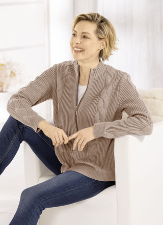 Strickjacke mit nachhaltig recycelter Baumwolle