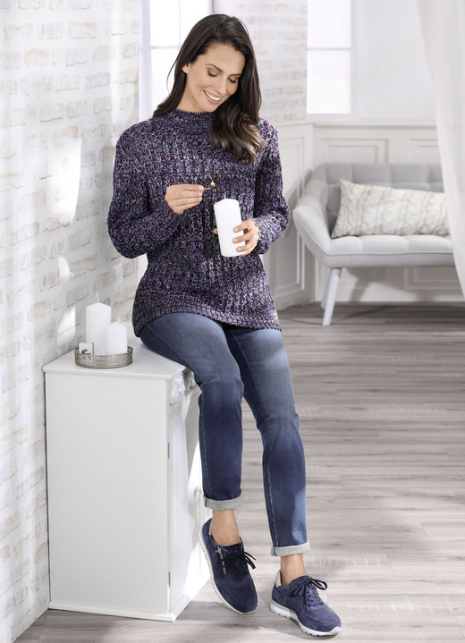 Hosen - Figurformende Jeans, in Größe 017 bis 052, in Farbe DUNKELBLAU Ansicht 6