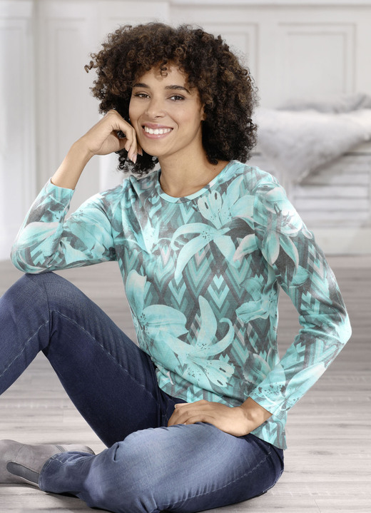 Pullover & Strickmode - Pullover in weich fließender Qualität Ansicht 2 Pullover & Strickmode - Pullover in weich fließender Qualität, in Größe 038 bis 054, in Farbe TÜRKIS-MULTICOLOR Ansicht 2