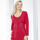 Shirts - Bezauberndes Shirt mit Plättchenzier in 2 Farben – Farbe ROT – Ansicht 1 Shirts - Bezauberndes Shirt mit Plättchenzier in 2 Farben, in Größe 038 bis 052, in Farbe HIMMELBLAU – Farbe ROT – Ansicht 1