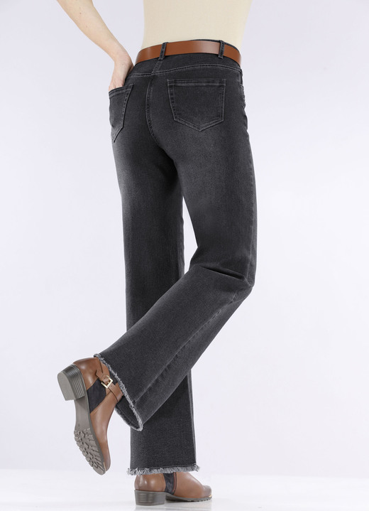 Hosen - Jeans mit angesagtem Fransensaum, in Größe 017 bis 050, in Farbe JEANSBLAU Ansicht 15