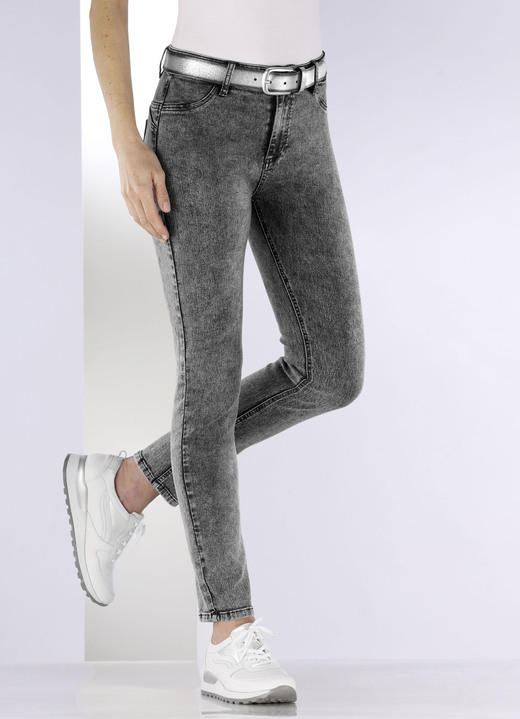 Jeans - Knöchellange, figurformende Jeans Ansicht 7 Jeans - Knöchellange, figurformende Jeans, in Größe 017 bis 050, in Farbe JEANSBLAU Ansicht 7