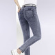 Jeans - Knöchellange, figurformende Jeans – Farbe JEANSBLAU – Ansicht 4 Jeans - Knöchellange, figurformende Jeans, in Größe 017 bis 050, in Farbe JEANSBLAU – Farbe JEANSBLAU – Ansicht 4