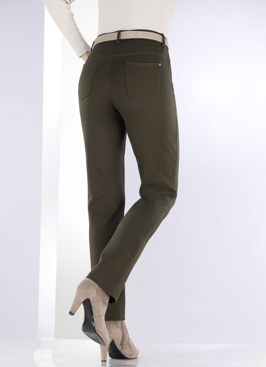 Hosen mit Knopf- und Reißverschluss - Hose mit sportivem Chic Ansicht 8 Hosen mit Knopf- und Reißverschluss - Hose mit sportivem Chic, in Größe 017 bis 092, in Farbe COGNAC Ansicht 8