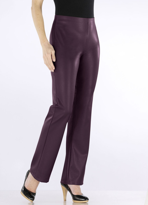 Hosen in Schlupfform - Hose mit ausgestellter Fußweite, in Größe 017 bis 052, in Farbe OLIV Ansicht 14