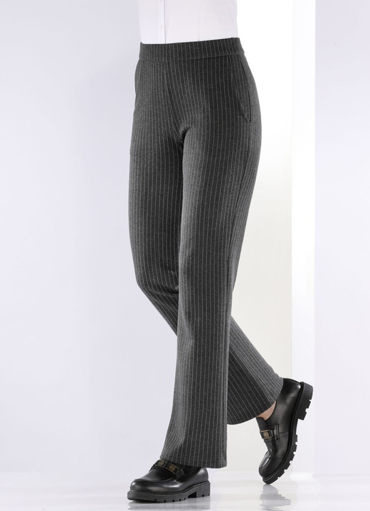 Hosen - Nadelstreifenhose in modischer Weite Ansicht 3 Hosen - Nadelstreifenhose in modischer Weite, in Größe 018 bis 052, in Farbe ANTHRAZIT-HELLGRAU Ansicht 3