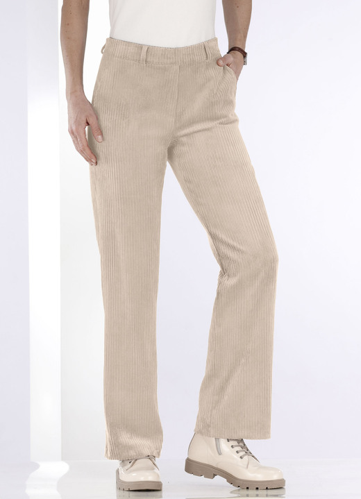 Hosen in Schlupfform - Hose in modischer Weite, in Größe 017 bis 054, in Farbe HELLBEIGE Ansicht 3