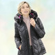 Winterjacken - Jacke mit abnehmbarer Kapuze, in Größe 034 bis 052, in Farbe FUCHSIA – Farbe SCHWARZ – Ansicht 3