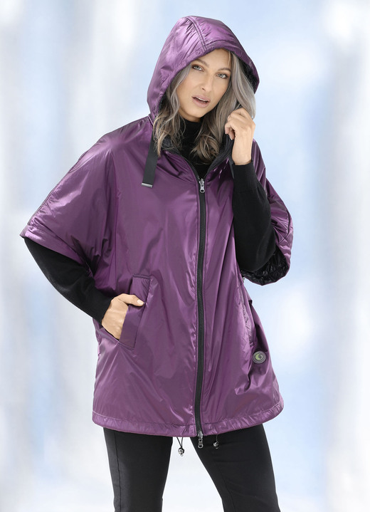 Winterjacken - Funktions-Wendecape im Oversized-Look, in Größe L bis XXL, in Farbe AMETHYST-SCHWARZ Ansicht 1