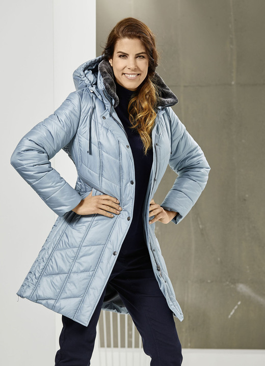 - Kurzmantel in 2 Farben, in Größe 038 bis 054, in Farbe HIMMELBLAU Ansicht 3