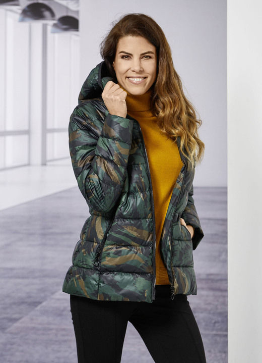 Jacken & Mäntel - Jacke mit fester Kapuze Ansicht 2 Jacken & Mäntel - Jacke mit fester Kapuze, in Größe 034 bis 052, in Farbe GRÜN-SCHWARZ-CAMEL Ansicht 2