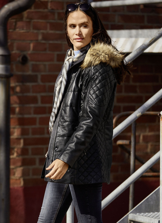 - Lederjacke mit abtrennbarer Kapuze, in Größe 036 bis 050, in Farbe SCHWARZ Ansicht 2