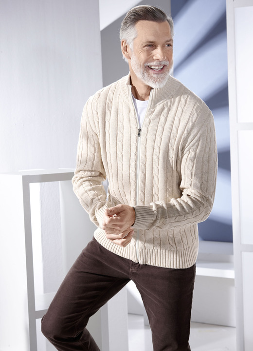 Strickjacken - Jacke mit durchgehendem Reißverschluss in 5 Farben Ansicht 3 Strickjacken - Jacke mit durchgehendem Reißverschluss in 5 Farben, in Größe 046 bis 062, in Farbe JEANSBLAU Ansicht 3