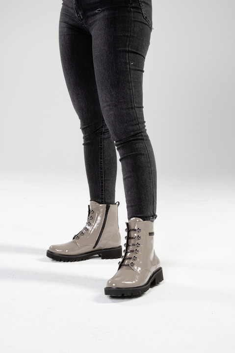 Stiefel & Stiefeletten - Remonte Stiefelette mit trendigen Zierketten in Schnür-Optik, in Größe 036 bis 042, in Farbe TAUPE Ansicht 7