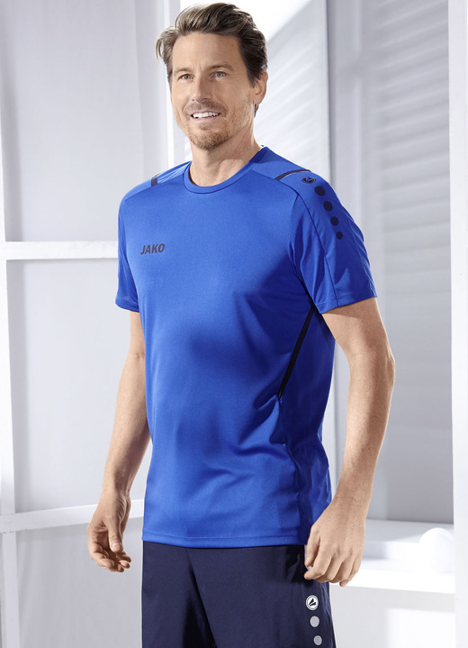 Freizeitshirts & -Kombinationen - T-Shirt von „Jako“ in 4 Farben Freizeitshirts & -Kombinationen - T-Shirt von „Jako“ in 4 Farben, in Größe 3XL (58/60) bis XXL (56), in Farbe ROYALBLAU