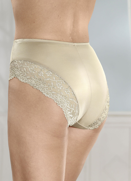 Slips - Triumph-Ladyform Soft Miederslip, in Größe 038 bis 048, in Farbe PISTAZIE Ansicht 3