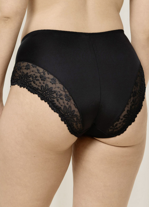 Slips - Triumph-Ladyform Soft Miederslip, in Größe 038 bis 048, in Farbe SEKT Ansicht 4