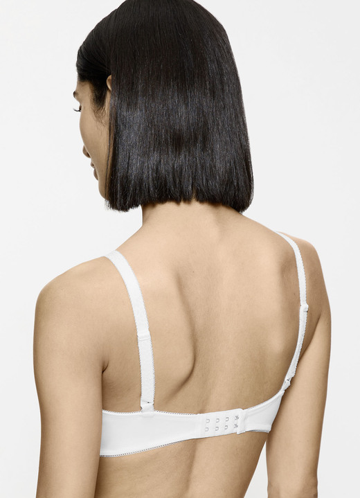 Triumph - Triumph Amourette Bügel-BH aus zarter Elastikspitze, in Größe 075 bis 100, in Cup D, in Farbe WEISS Ansicht 2