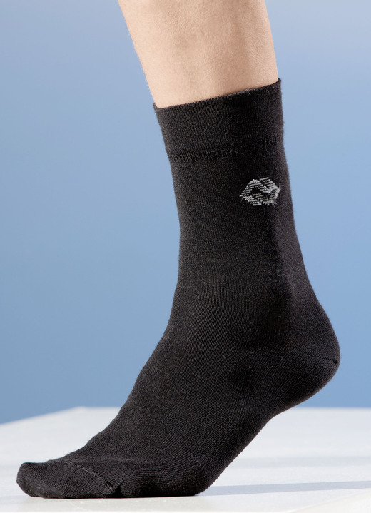 Strümpfe - Fünferpack Socken, Schaft und Bund extra weit, mit Wolle, in Größe 001 (Schuhgröße 39-42) bis 003 (Schuhgrösse 47-50), in Farbe 3X SCHWARZ, 2 ANTHRAZIT Ansicht 1