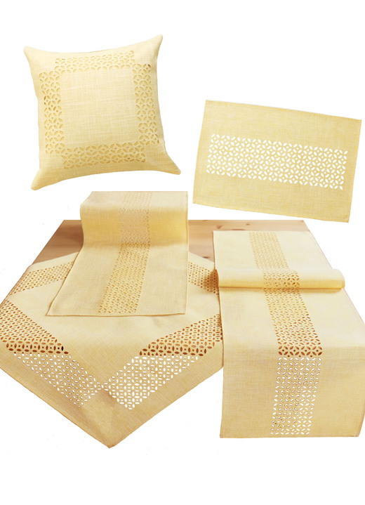 Tischdecken - Tischdecke mit dekorativer Lochstanzung, in Größe 135 (2x Platzset, 30/ 45 cm) bis 404 (Kissenbezug, 40/ 40 cm), in Farbe GELB Ansicht 1