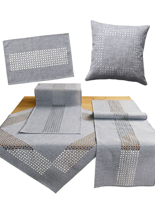 Tischdecken - Tischdecke mit dekorativer Lochstanzung, in Größe 135 (2x Platzset, 30/ 45 cm) bis 404 (Kissenbezug, 40/ 40 cm), in Farbe GRAU Ansicht 1