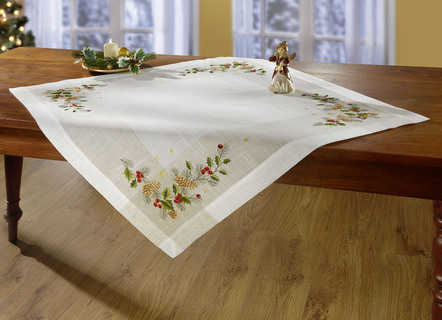 Aufwendig bestickte Tischdecke oder Kissenbezug