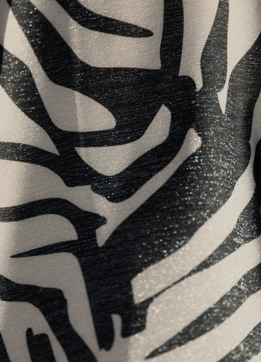 34-Arm - Shirt mit silberfarbenem Effektgarn, in Größe 036 bis 048, in Farbe SCHWARZ-BEIGE Ansicht 3