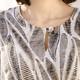 Kleider - Kleid mit kurzem Schlingenknopfverschluss – Farbe BEIGE-BRAUN-BUNT – Ansicht 2 Kleider - Kleid mit kurzem Schlingenknopfverschluss, in Größe 034 bis 050, in Farbe BEIGE-BRAUN-BUNT – Farbe BEIGE-BRAUN-BUNT – Ansicht 2