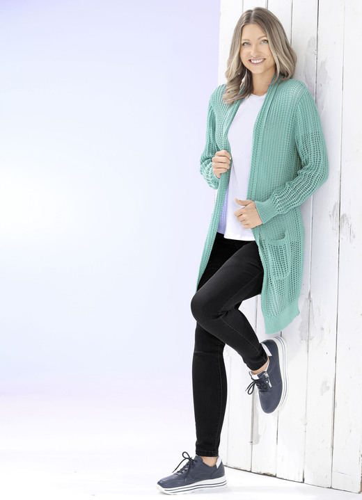 Basics - Long-Strickjacke in streckender Streifenoptik Ansicht 8 Basics - Long-Strickjacke in streckender Streifenoptik, in Größe L(44/46) bis XXL(52/54), in Farbe JEANSBLAU Ansicht 8