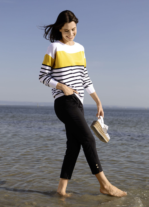 - Pullover in sehr weichem Griff, in Größe L(44/46) bis XS(32/34), in Farbe SCHWARZ-GELB-WEISS Ansicht 5