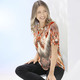 Kurzarm - Shirt mit V-Ausschnitt – Farbe ORANGE-ECRU-BUNT Kurzarm - Shirt mit V-Ausschnitt, in Größe 036 bis 052, in Farbe GRÜN-LILA-BUNT