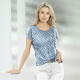 Kurzarm - Shirt mit farbbrillantem Inkjet-Druck in 2 Farben – Farbe BLAU Kurzarm - Shirt mit farbbrillantem Inkjet-Druck in 2 Farben, in Größe 036 bis 052, in Farbe BLAU