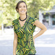 Kurzarm - Shirt mit Allover-Dessin in 2 Farben, in Größe 036 bis 054, in Farbe GRÜN-GELB-NACHTBLAU – Farbe GRÜN-GELB-NACHTBLAU – Ansicht 1