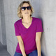 34-Arm - Shirt mit V-Ausschnitt in 10 Farben – Farbe MAGENTA – Ansicht 2 34-Arm - Shirt mit V-Ausschnitt in 10 Farben, in Größe 034 bis 052, in Farbe HONIG – Farbe MAGENTA – Ansicht 2