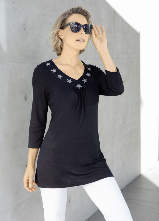 Shirts - Hübsches Longshirt mit Strasszier, in Größe 042 bis 046, in Farbe SCHWARZ