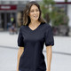 Kurzarm - Shirt mit eingefassten, kurzen Ärmeln in 3 Farben – Farbe MARINE – Ansicht 1 Kurzarm - Shirt mit eingefassten, kurzen Ärmeln in 3 Farben, in Größe 036 bis 052, in Farbe GELB – Farbe MARINE – Ansicht 1