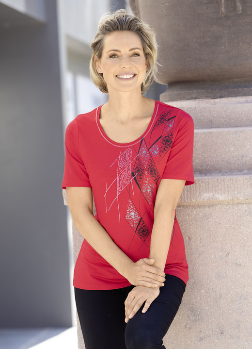 Kurzarm - Hübsches Shirt mit Flatlock-Naht Kurzarm - Hübsches Shirt mit Flatlock-Naht, in Größe 036 bis 052, in Farbe ROT