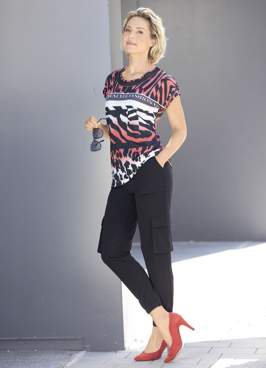 Hosen - Cargohose im Joggpant-Style Ansicht 5 Hosen - Cargohose im Joggpant-Style, in Größe 018 bis 052, in Farbe SCHWARZ Ansicht 5