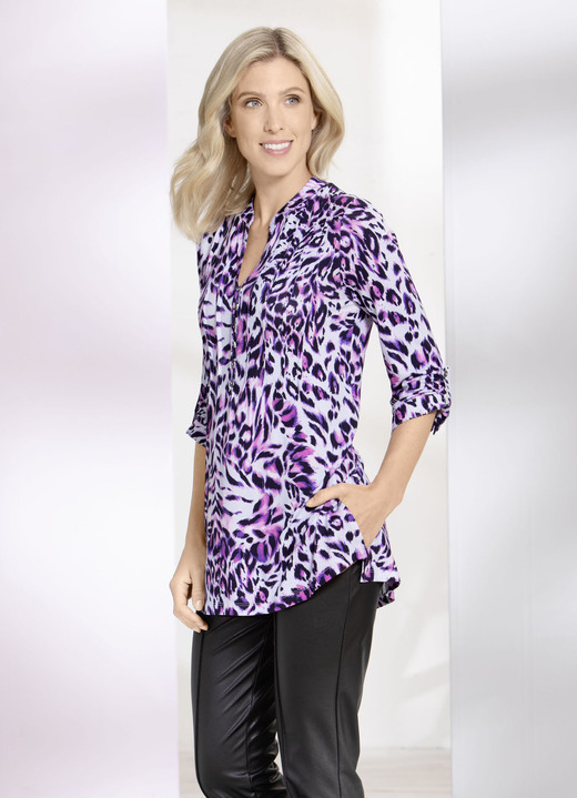 Tuniken - Shirt-Tunika mit Stehkragen, in Größe 036 bis 054, in Farbe ECRU-ROSA-BUNT Ansicht 2