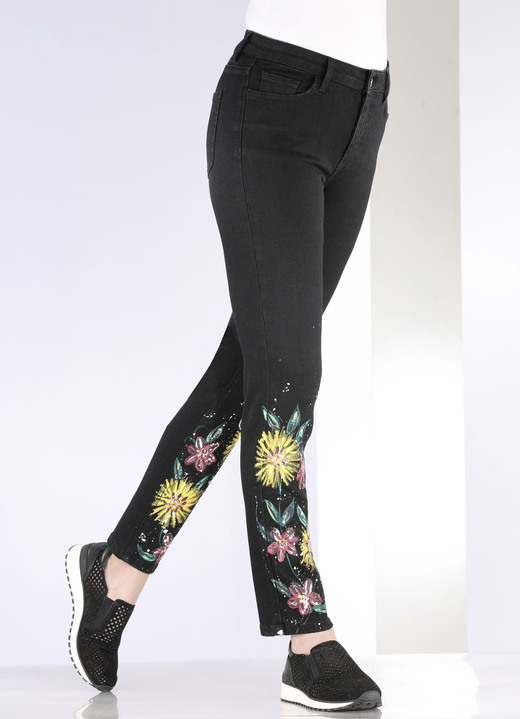 Hosen - Jeans mit handbemalten, floralen Motiven Ansicht 3 Hosen - Jeans mit handbemalten, floralen Motiven, in Größe 017 bis 052, in Farbe SCHWARZ Ansicht 3