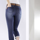 Hosen mit Knopf- und Reißverschluss - Jeans mit Push-up-Effekt – Farbe DUNKELBLAU – Ansicht 4 Hosen mit Knopf- und Reißverschluss - Jeans mit Push-up-Effekt, in Größe 017 bis 052, in Farbe SCHWARZ – Farbe DUNKELBLAU – Ansicht 4